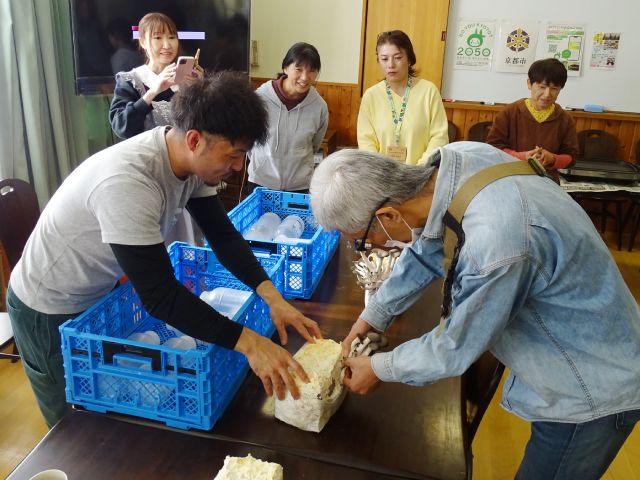 近衛中PTA×RE:ARTH「コーヒーかすがキノコに変身？」